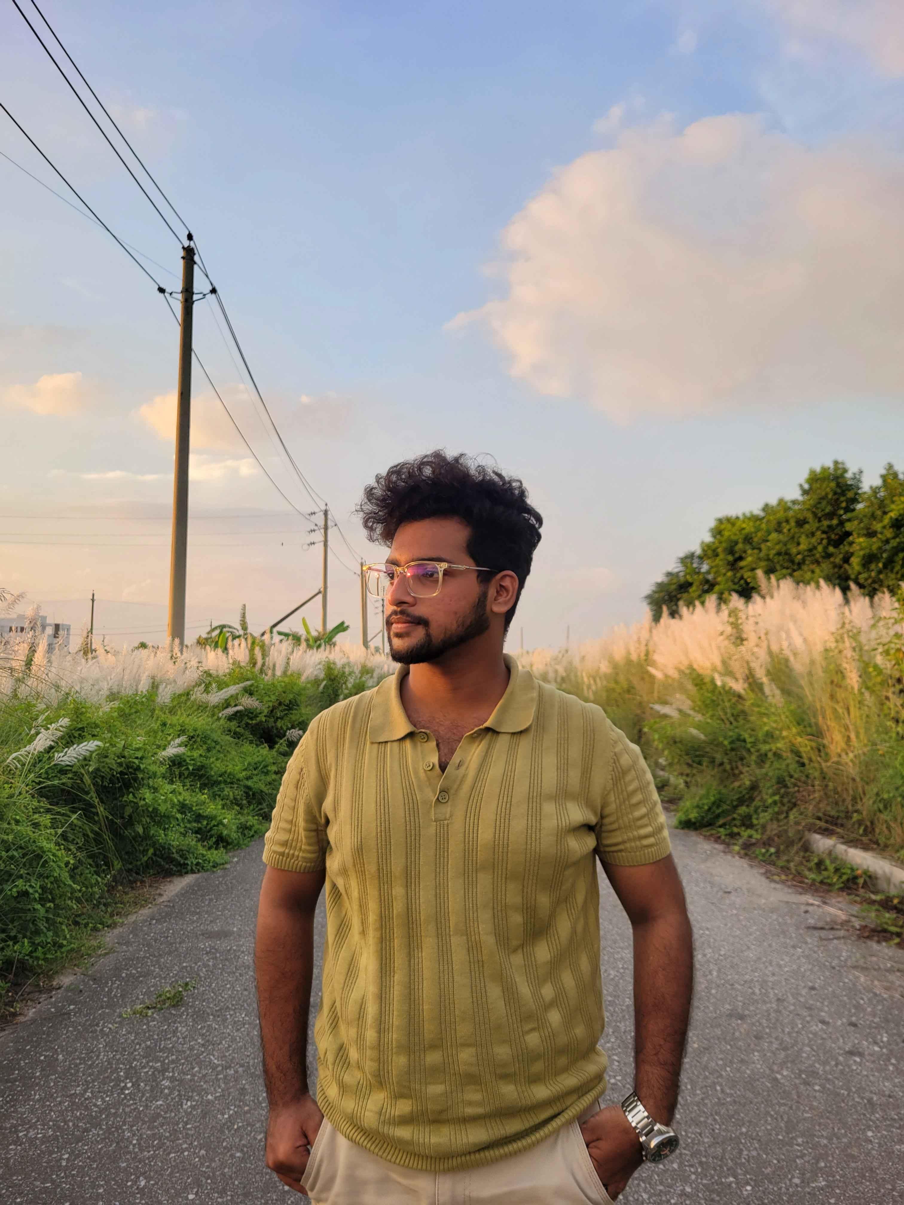 Adil Arham Tabbeb