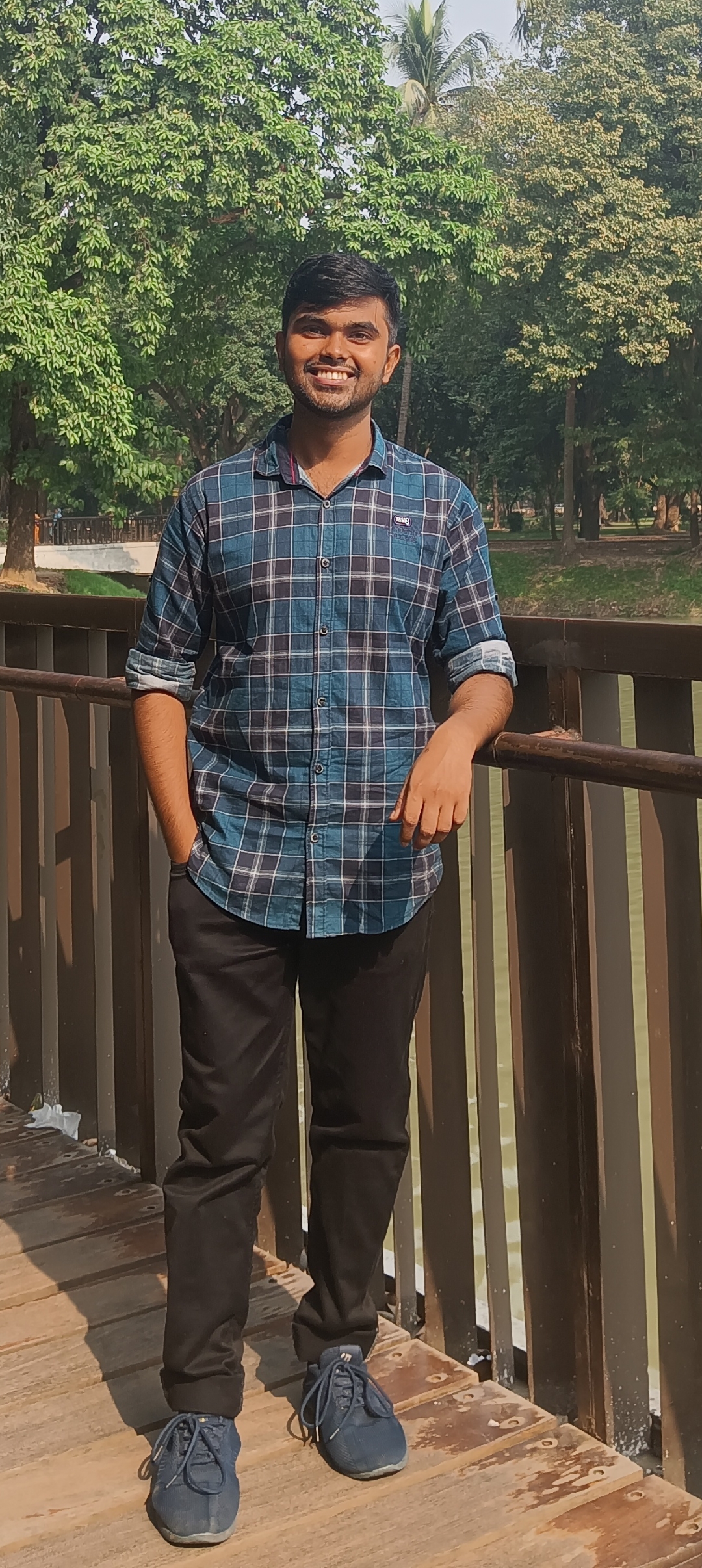 SOURAV BAKSHI